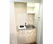 コンパクトなキッチンです