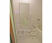 棚のあるお風呂場はいいですね～