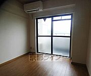 落ち着いた雰囲気のお部屋です