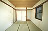 和室：1階の和室、6帖となっております♪