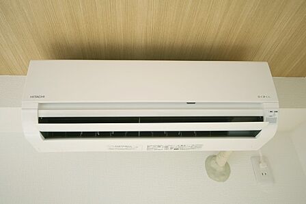 エアコンが1基新設されております。