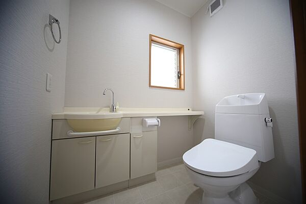 トイレを拡大表示
