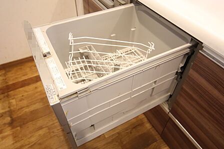 食器洗い乾燥機付きで、洗い物の時間をご家族のお時間に。