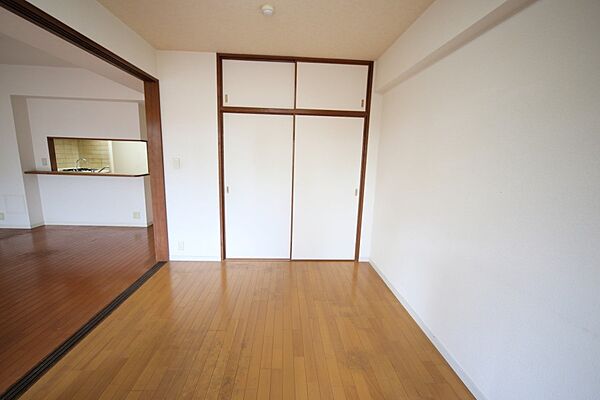 寝室を拡大表示