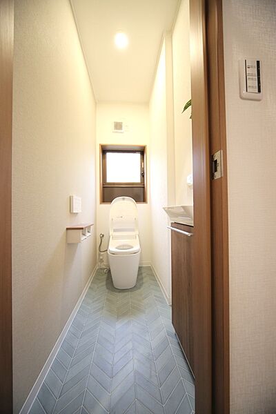 トイレを拡大表示