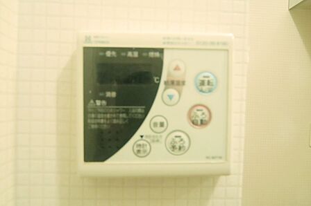 ボタン一つで、お湯張りができますね。