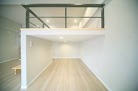 お部屋は1ＬＤＫとなっております！　お子さま部屋としても利用できます♪