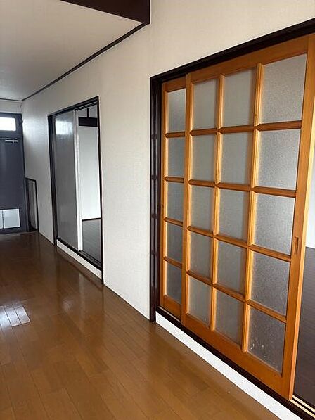 エアコン付きです! 都市ガスとなっております♪