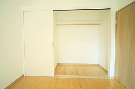 全室収納付きですので、お部屋がスッキリ片付きそうですね♪