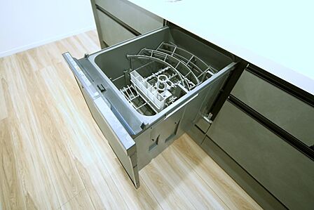食器洗い乾燥機付きで、洗い物の時間をご家族のお時間に。