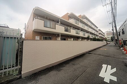 東急コミュニティーへの、委託管理となっております♪