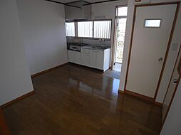 JR青梅線 河辺駅 バス6分 青梅慶友病院下車 徒歩3分の賃貸アパート 2階2DKのリビング/ダイニング