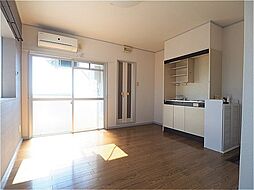 グローリー綾羅木 403 4階ワンルームのリビング/ダイニング