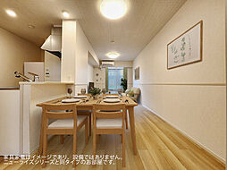 エブリワン 103 1階1LDKのリビング/ダイニング