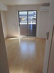 ニュー　グレース　III 104 1階1Kのリビング/ダイニング