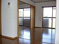 JR東海道本線 三島駅 バス20分 せぎ下車 徒歩5分の賃貸マンション 3階3DKのリビング/ダイニング