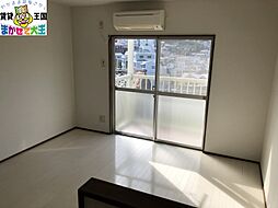 セラリア 1階ワンルームのリビング/ダイニング