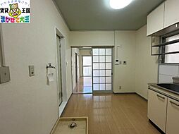 Gran Hills 401 4階1DKのリビング/ダイニング