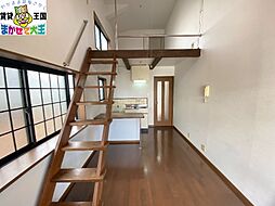 エスポアール中小島 2階ワンルームのリビング/ダイニング