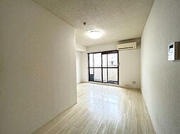 メゾン・ド・シャル 2階ワンルームのリビング/ダイニング