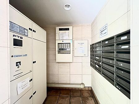 宅配ボックス設置で不在時でも荷物が受取れます