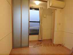 京阪本線 鳥羽街道駅 徒歩5分の賃貸アパート 2階1Kのリビング/ダイニング