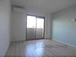 セーイ・サーリチェ 3階1Kのリビング/ダイニング