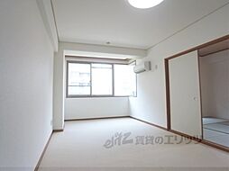 レトロマンションIII 4階1LDKのリビング/ダイニング