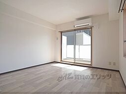 阪急京都本線 西京極駅 徒歩8分の賃貸マンション 5階1Kのリビング/ダイニング