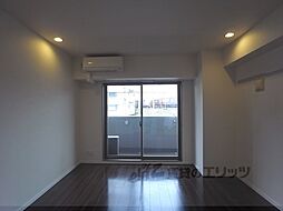 アルビオン 2階1Kのリビング/ダイニング