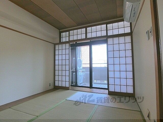 寝室