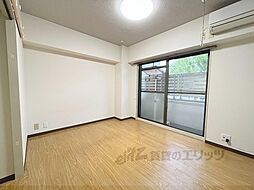 JR山陰本線 円町駅 バス6分 わら天神前下車 徒歩1分の賃貸マンション 2階1Kのリビング/ダイニング