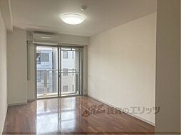 パインフィールド御所 506 5階1Kのリビング/ダイニング