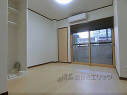 エスパスーＹ 101 1階ワンルームのリビング/ダイニング