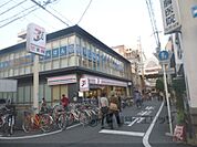 セブンイレブン　御幸町六角店まで400メートル