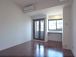 グランスイート鴨川 403 4階ワンルームのリビング/ダイニング