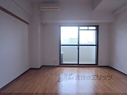 JR山陰本線 二条駅 徒歩10分の賃貸マンション 6階1Kのリビング/ダイニング