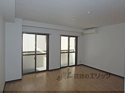 ヴィラカラスマ五条 4階1Kのリビング/ダイニング