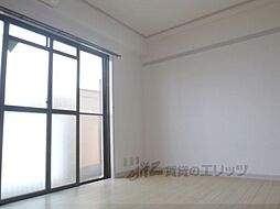 阪急京都本線 西京極駅 徒歩2分の賃貸マンション 3階1Kのリビング/ダイニング