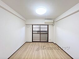 京福電気鉄道北野線 北野白梅町駅 徒歩7分の賃貸マンション 1階1Kのリビング/ダイニング