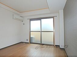 JR山陰本線 円町駅 徒歩8分の賃貸マンション 4階1Kのリビング/ダイニング