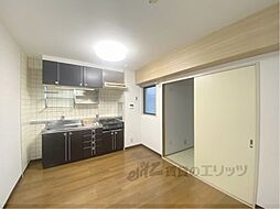 アルカンシェル御所 2階1LDKのリビング/ダイニング