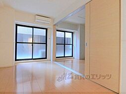 京阪本線 三条駅 徒歩5分の賃貸マンション 1階2LDKのリビング/ダイニング