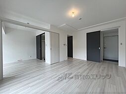 JR東海道・山陽本線 西大路駅 徒歩15分の賃貸マンション 4階1LDKのリビング/ダイニング