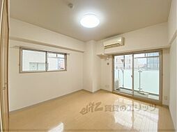 京都市営烏丸線 丸太町駅 徒歩1分の賃貸マンション 5階1Kのリビング/ダイニング