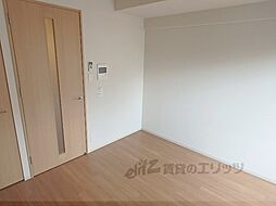 JR東海道・山陽本線 西大路駅 徒歩13分の賃貸マンション 2階1Kのリビング/ダイニング