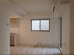 京都市営烏丸線 丸太町駅 徒歩6分の賃貸マンション 2階1LDKのリビング/ダイニング