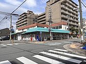 スーパーフジタまで100メートル