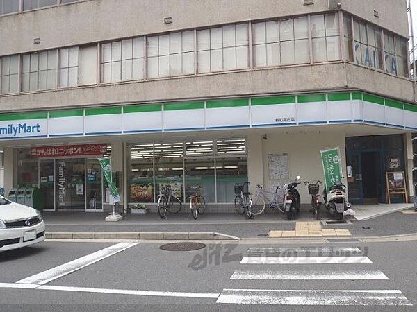 画像24:ファミリーマート　新町高辻店まで300メートル