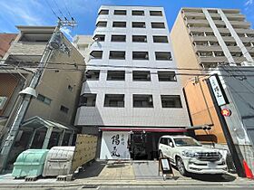 京都府京都市中京区錦小路通室町東入占出山町（賃貸マンション1R・7階・23.77㎡） その1